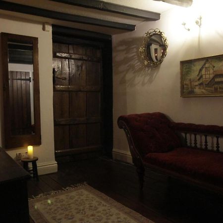 Beehive Cottage Allesley Экстерьер фото